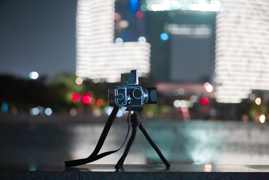 Top Tripods Reviewed: stability test setup with tripod for long exposures, night photography, and field work on Pexels.