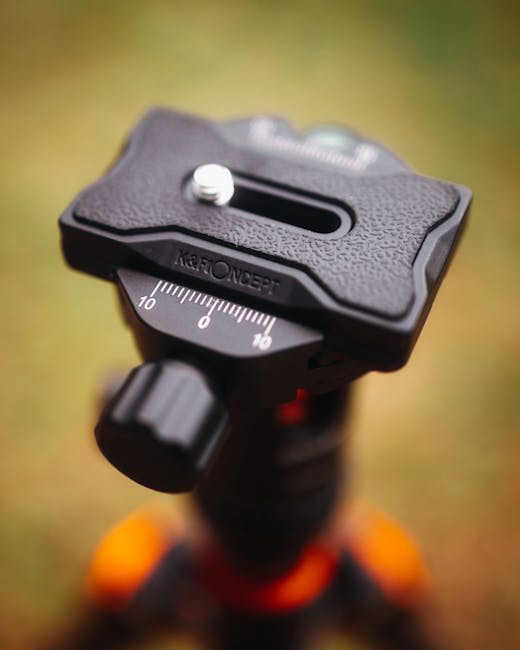 Tripod Buying Guide for Sharp Night Photos: stability tips, head types, and vibration control for night photography